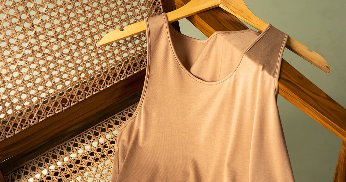 Damensch Guide: Best Clothes for Rainy Season 2023